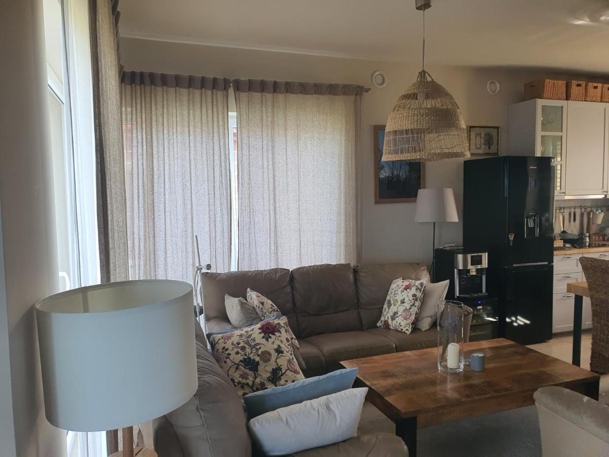 Apartgolf Sobienie Krolewskie Sobienie Szlacheckie Εξωτερικό φωτογραφία