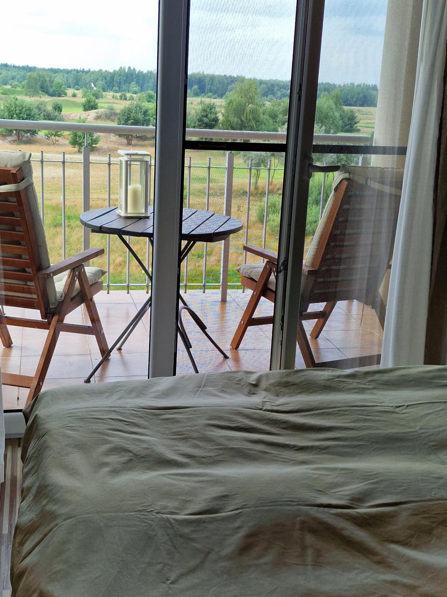Apartgolf Sobienie Krolewskie Sobienie Szlacheckie Εξωτερικό φωτογραφία
